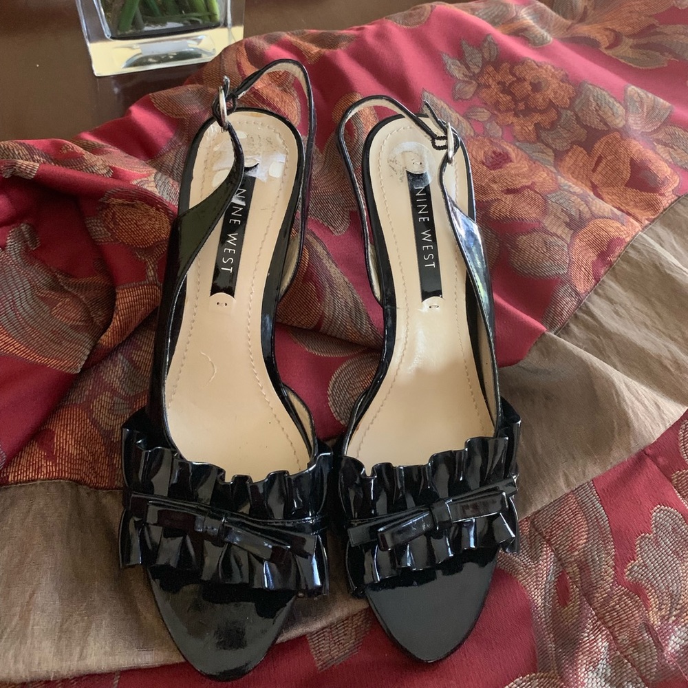 Patent leather ruffle sling back heels